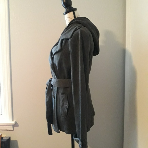 NWOT - YOKI Double-Breasted Coat - Picture 4 of 8